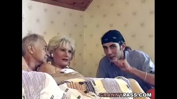 Granny Threesome