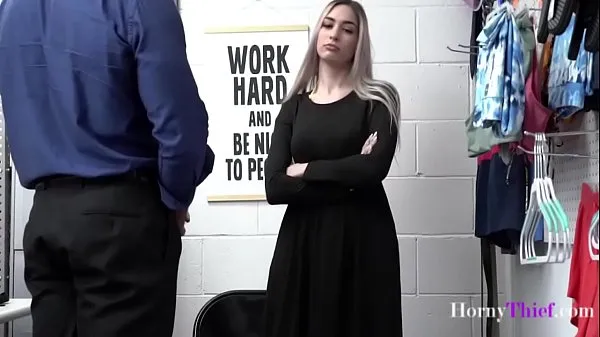 Beste Teen Slut In Hijab Fucks Cop To Get Out Of Jail- Delilah Day totalt rør