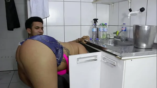 Best The cocky plumber stuck the pipe in the ass of the naughty rabetão. Victoria Dias and Mr Rola total Tube
