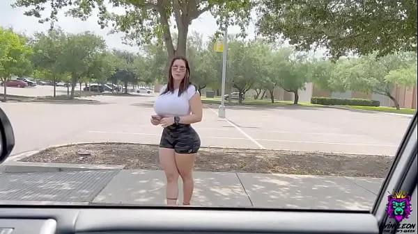 Spanish girl with big boobs wants to fuck in the car